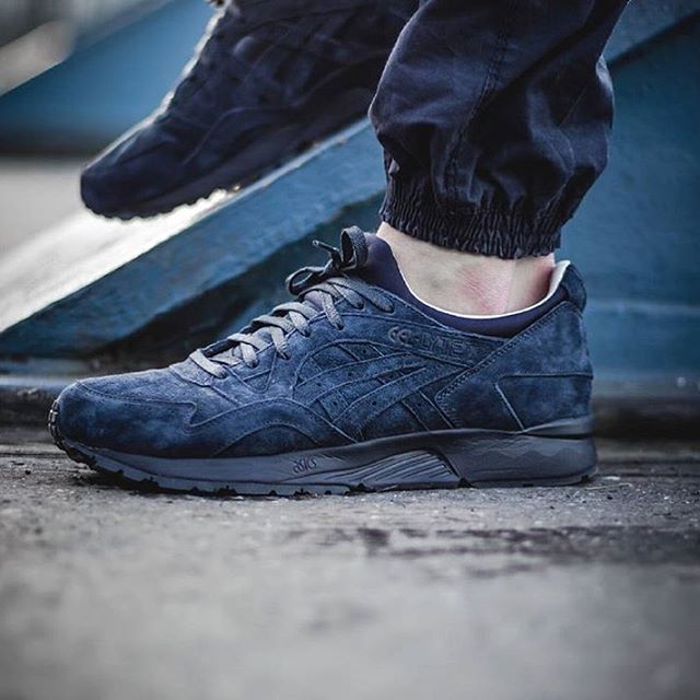 asics united arrows