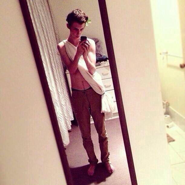 lcstbcy_'s tweet image. a very small bean