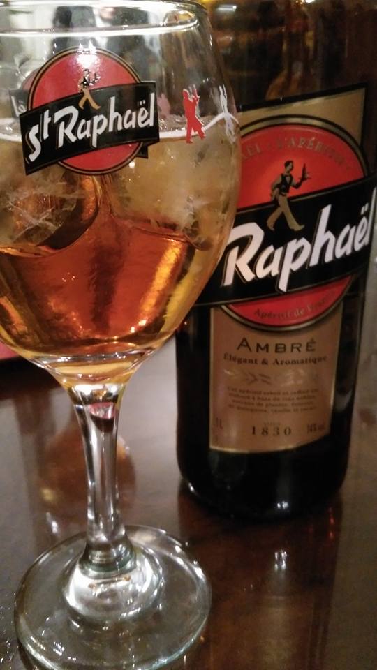 LeFashionPost's tweet photo. 2016 sera l'année Raphaëlle ! — Le Fashion Post https://t.co/exJwiHHUqA @PatrickT75020 #StRaphael #BLMHD #Cocktail https://t.co/9E8bGWFyd9