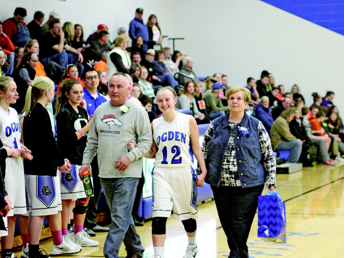 BrandonJHurley's tweet photo. All-Boone County Girls Baskteball Team https://t.co/hWJA2AAM2n @BooneHSToreador @MadridBball @OgdenGBBALL https://t.co/JsGbUrEahY