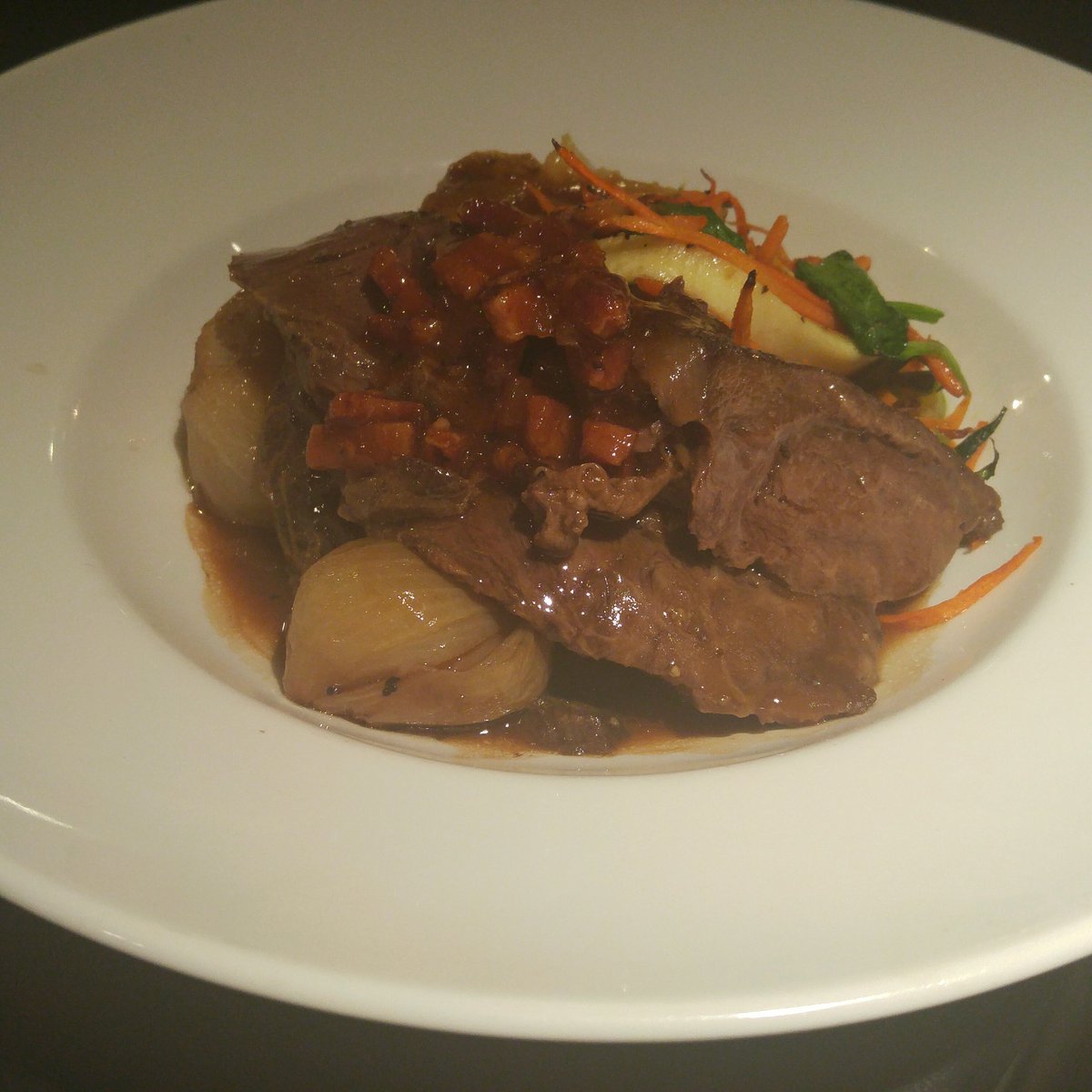 bistro1010's tweet photo. Braised Provimi Veal Cheeks,Shallots,Wild Boar Bacon Jam
*BOOM* https://t.co/bBpNRAtgrr
#1010Bistro #chefdavidlewis https://t.co/OWWGXeBqLy