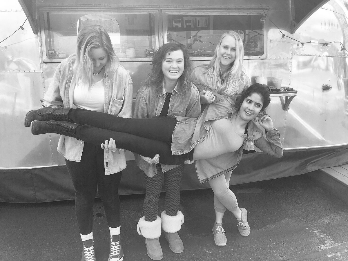 itsindyokay's tweet photo. obligatory tweet about how adventurous my friends and I are. https://t.co/l7PPgXBFtV