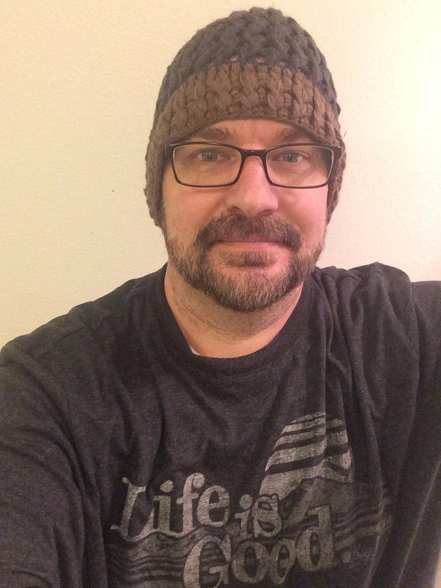 UntangledSoul's tweet photo. @Lifeisgood I'm wearing one of your shirts right now! Keep up the good work. Cheers! #mindfulness #meditation https://t.co/DVG5QbsXWB