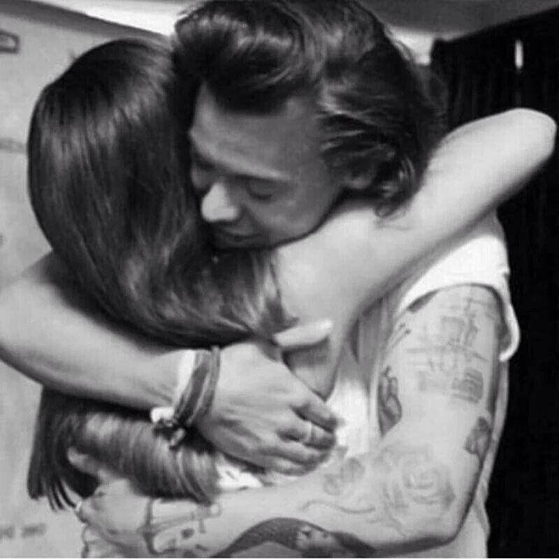 Sheerios110277's tweet photo. A day will be ca me in their place ? Promised? @Harry_Styles @NiallOfficial @Real_Liam_Payne @Louis_Tomlinson 😭🙏 https://t.co/7pGQ6aguuk