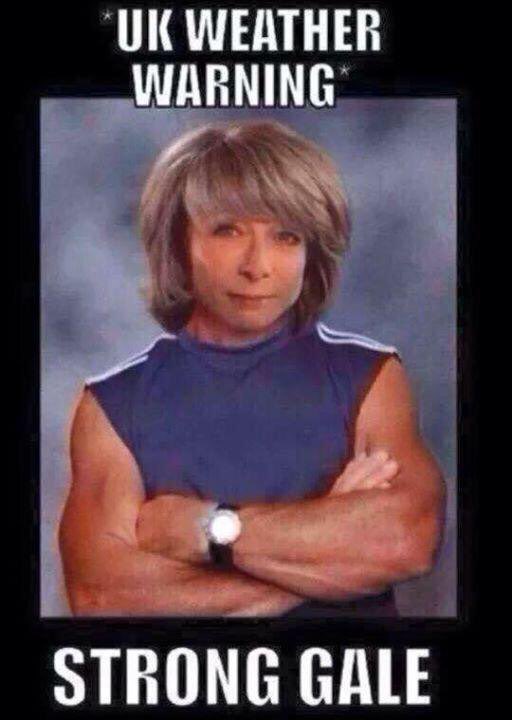 ReadAntonyr's tweet photo. Huge winds blowing tonight in Newquay. Think I'm going to be kept awake most of the night #itsatwister #stronggales https://t.co/zY7eUSTq3U