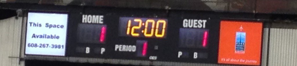 jlavigne1640's tweet photo. Appleton United tied 1-1 after 1st period of state semi-final. Goal by frosh Eric Bargholz! #rollau https://t.co/ohzXnw1M0T