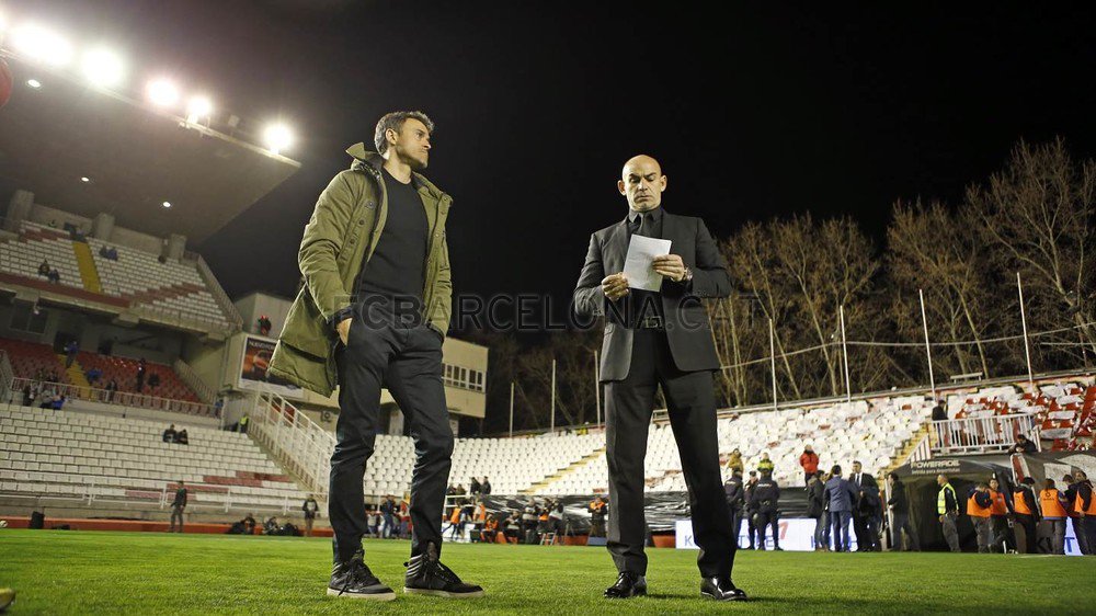 FCBarcelona_cat's tweet photo. 📷 Les imatges més curioses del #RayoFCB. Quina t'agrada més? https://t.co/xVpkONerKB https://t.co/HG8sGfdiYQ