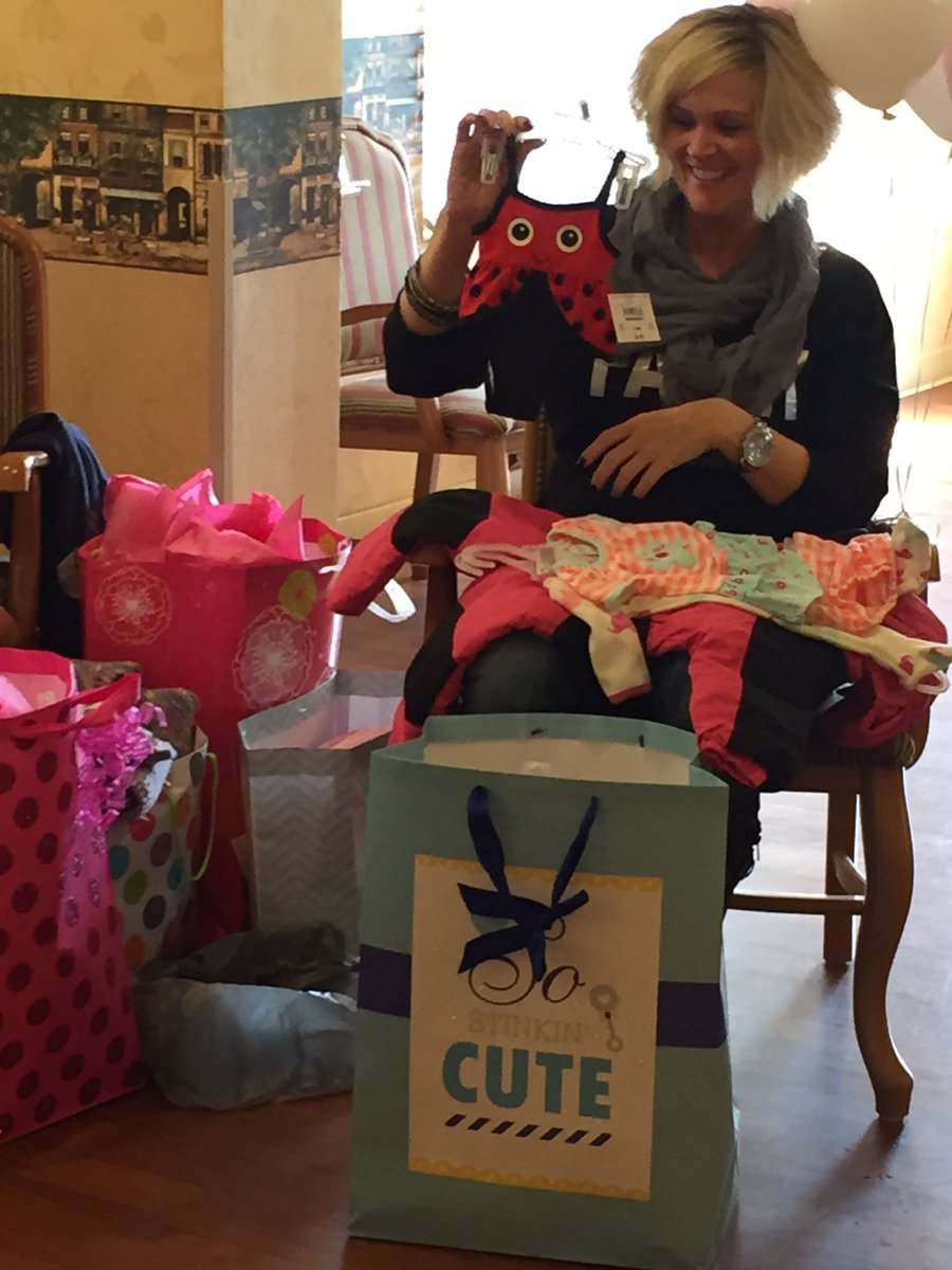 ScenicHills_CC's tweet photo. Our first family baby Shower today at Scenic. Congrats Jody #ItAGirl  @ScenicHills_CC @TrilogyLiving https://t.co/WLrEVChyUv