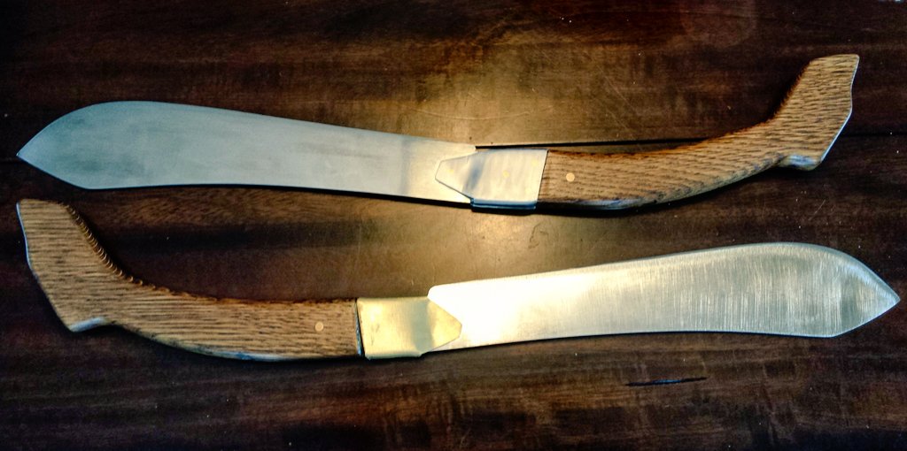 Nookslindell's tweet photo. Alot of work but finally done the Panas (snow knives)
#Inuit #Nunavut #knife #arviat https://t.co/Y4d7GjJouq