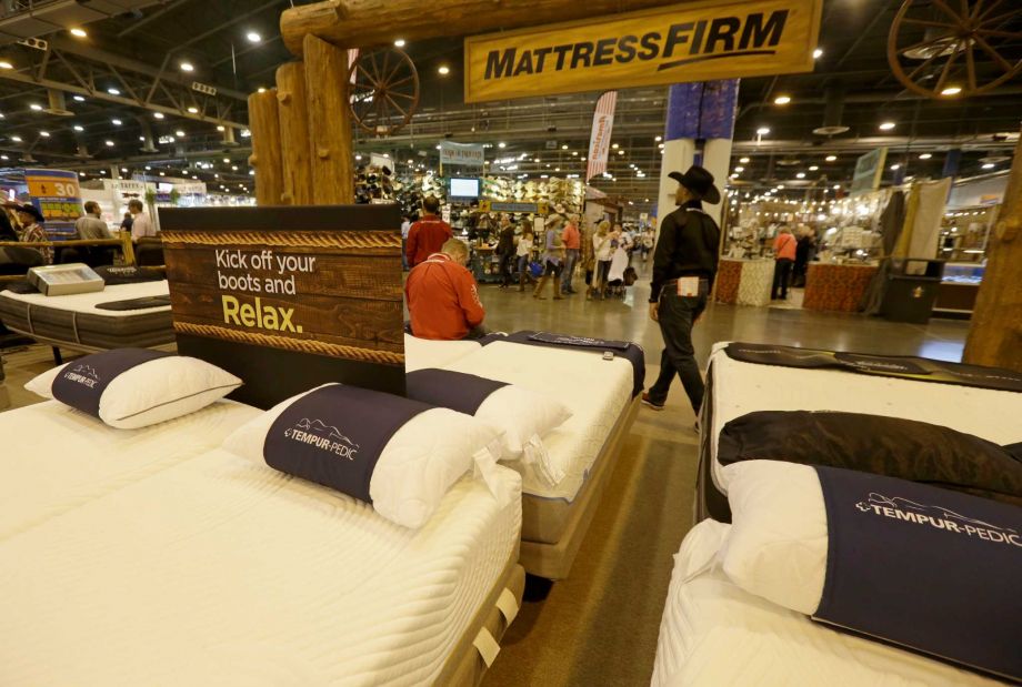 So very Houston: 

A mattress store.

At the Rodeo.

houstonchronicle.com/local/gray-mat… By @andrearumbaugh