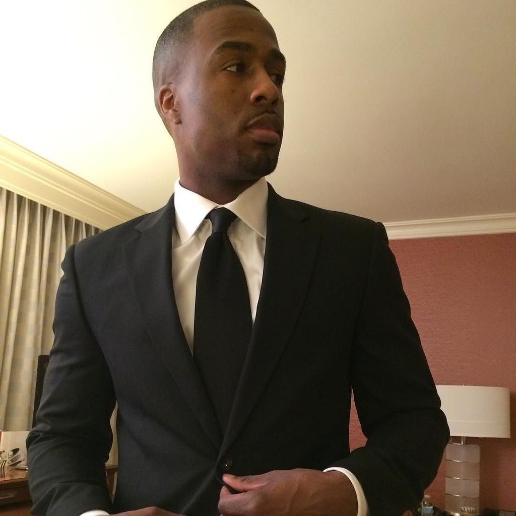 clino_ch's tweet photo. Get your black suits up👔 #mensfashion #mensfitness #fitlife #fitness #fitnessfreak  #finen… https://t.co/hzrLopCy1t https://t.co/R2sFIMhe1z