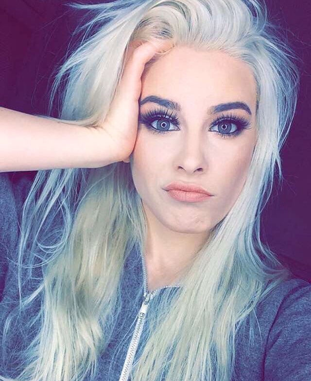 Being blond! Yes or no @FuckingHcstile?