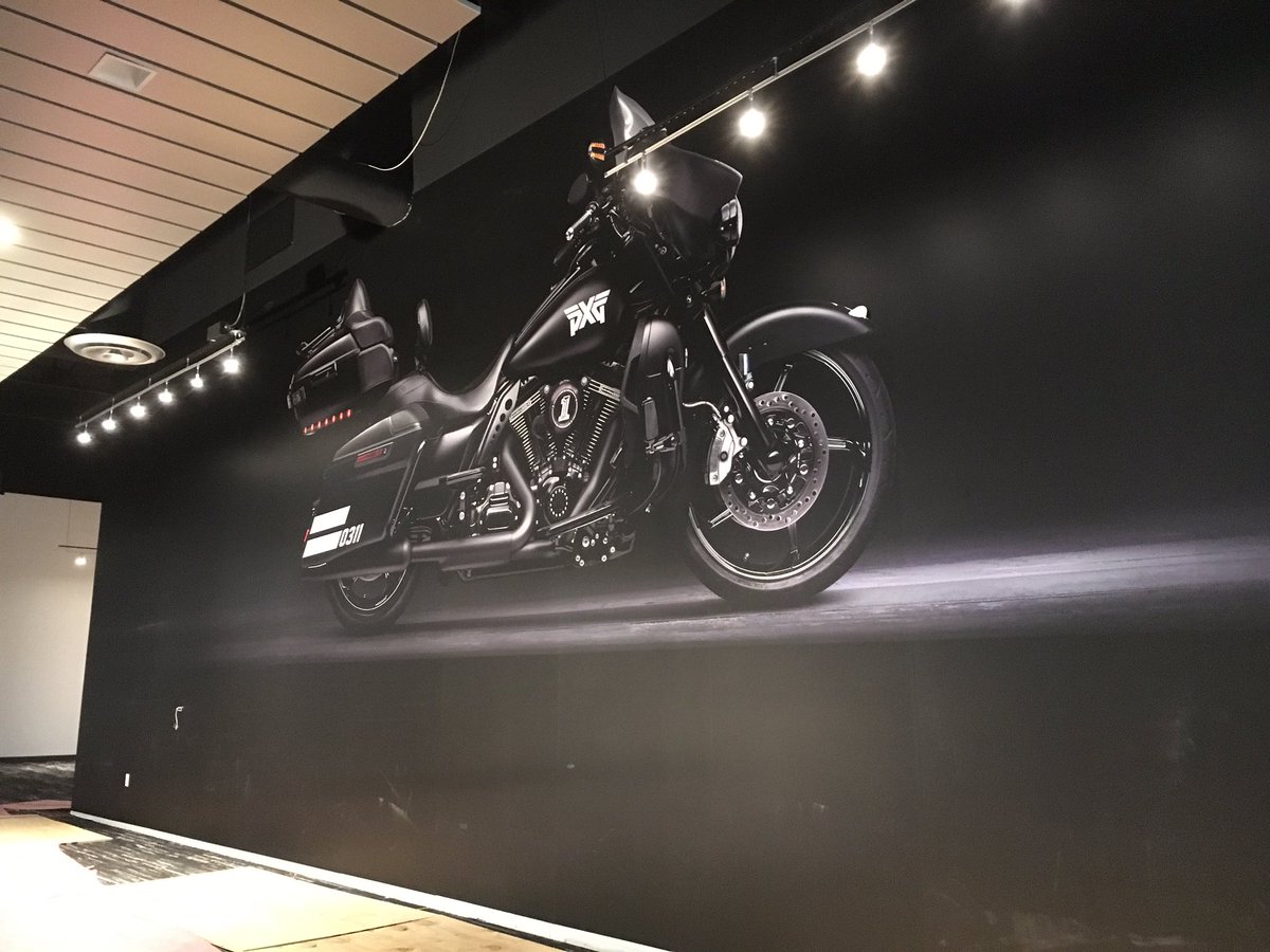 Wall Mural kind of Day! 800 sq/ft of Avery 1005 laid in 5 hrs. #scottsdale #AZ <a href="/ADGraphics_NA/">Avery Dennison GS NA</a> <a href="/ffellers/">FELLERS</a>