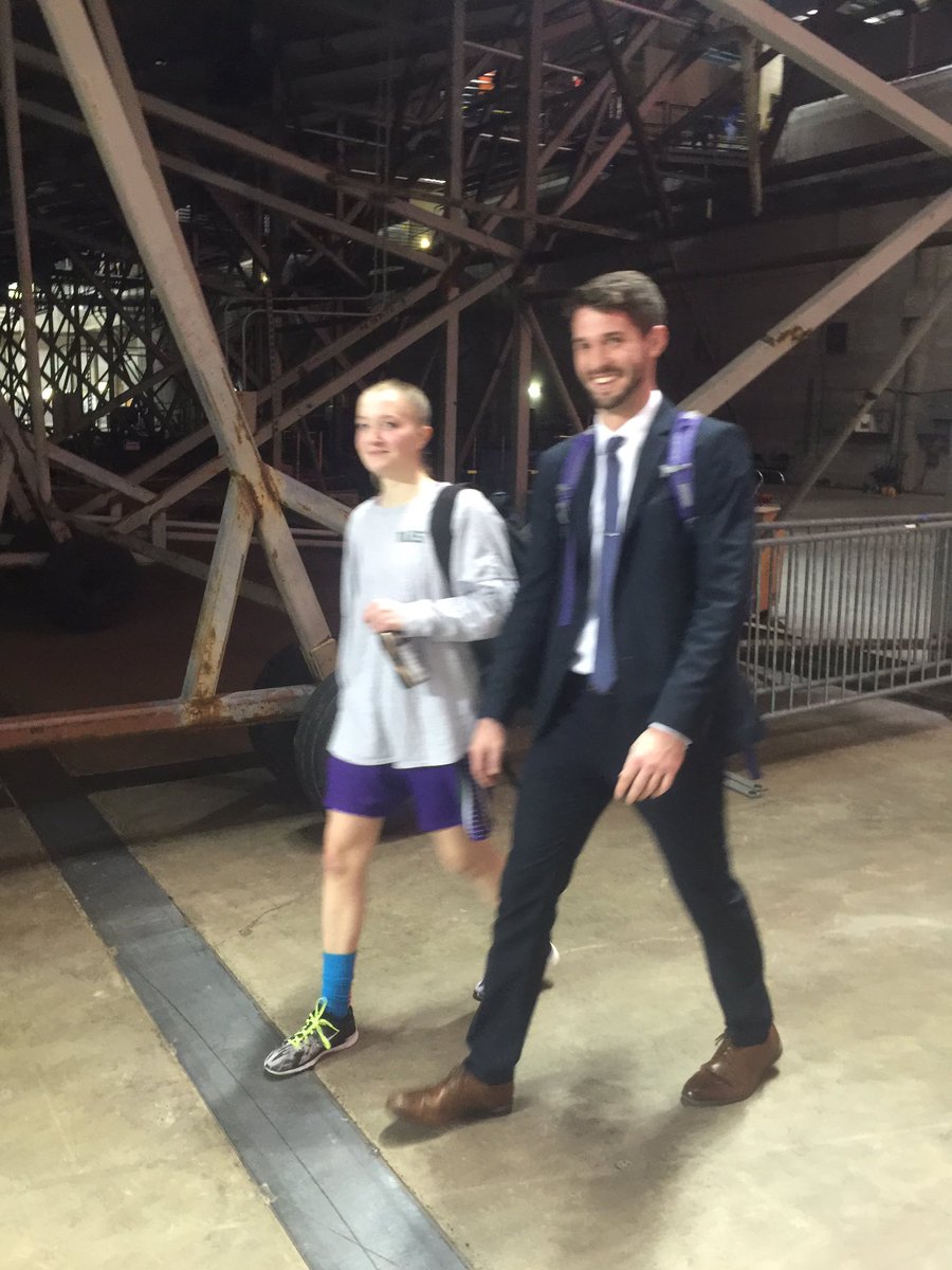 esatigers's tweet image. These 2 @CoachJefree @mburdy35 have been winning games for awhile!! Win over Lincoln onto Saturday! #runwidit