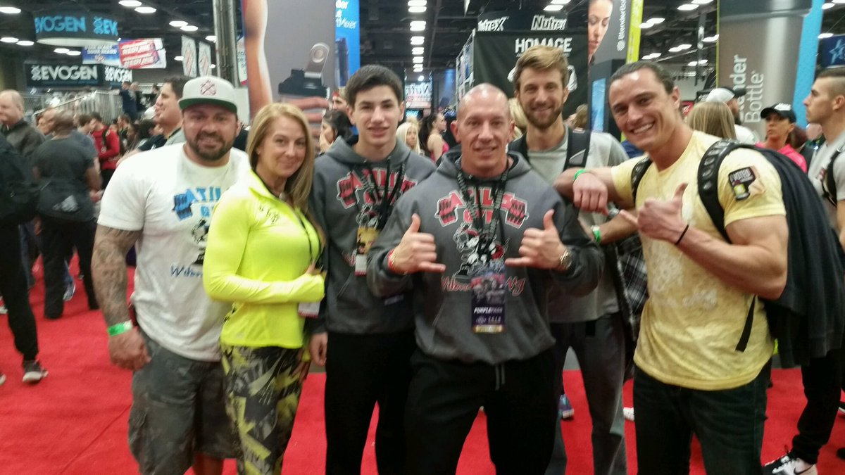 AtilisG's tweet photo. Another great day here at the 2016 Arnold Classic, we are def reorienting Atilis!!! https://t.co/pv4S3xhysc
