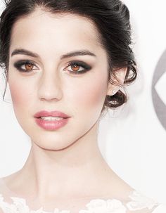 Si se atreven a rolear es sencillo: RT para hacerlo en mención, MG para DM. Yo comienzo. (Abierta a tramas)