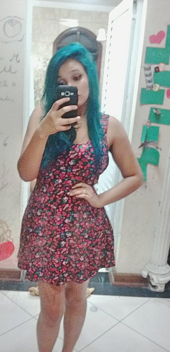 saari_corsi's tweet image. Seis conhecem uma garota mais tati zaqui do que eu ??