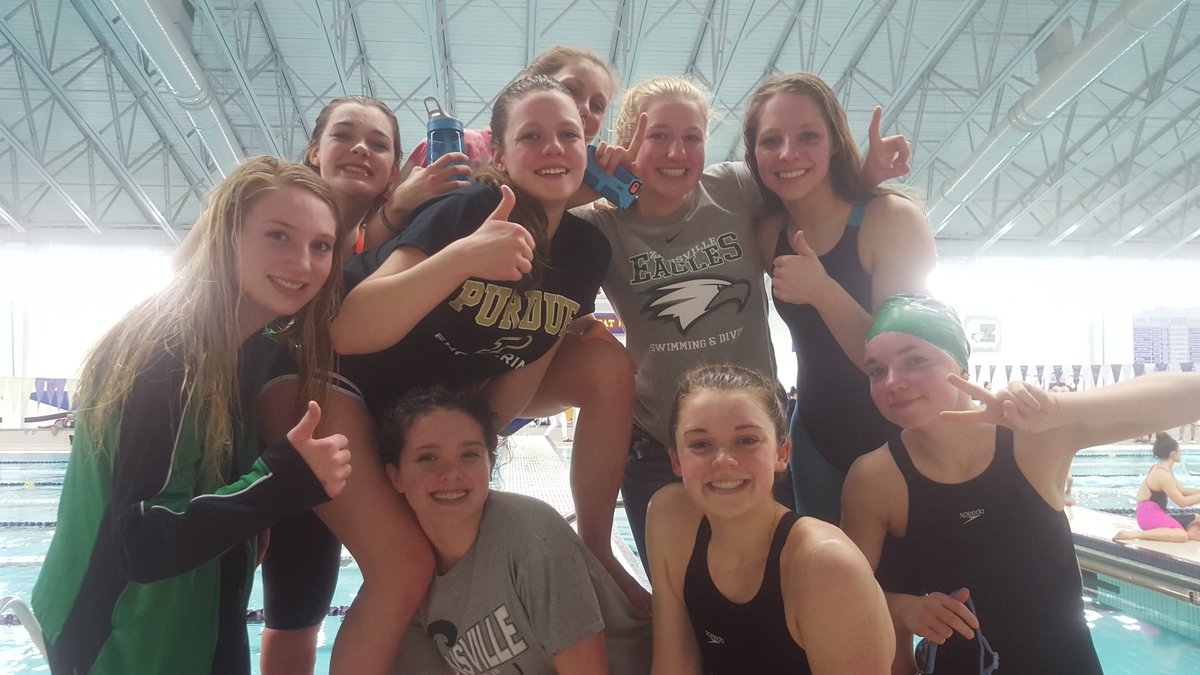 ZSCEagles's tweet photo. Senior Squad girls are glowing at #cwdivs! Great first day of racing here in Brownsburg, Indiana! #No1Greater https://t.co/3qYX3PbT6U