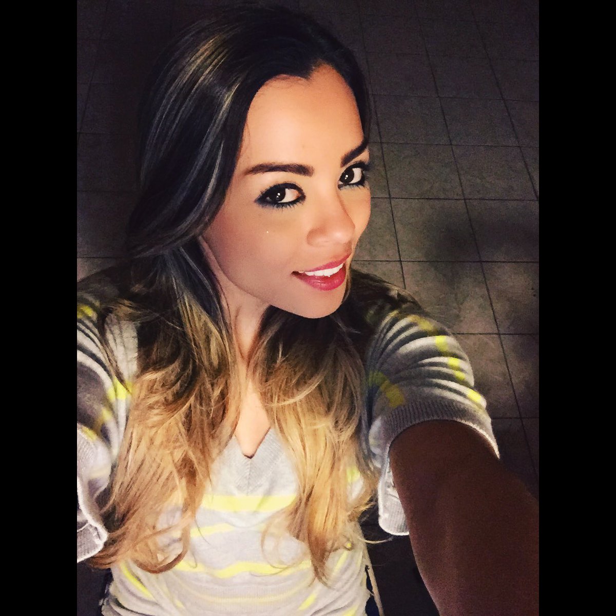 gabyramiirezz's tweet photo. Hola ☺️🙈 https://t.co/epy7sPaCKs