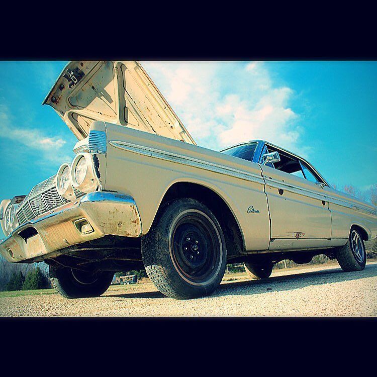 oldcar_photo's tweet photo. Old cars look the best on camera 😍🔥 (photo by me) #calebnelson #canont5 #canon #photoshoot #car #carshot #photograp… https://t.co/qBMKXfkeQR