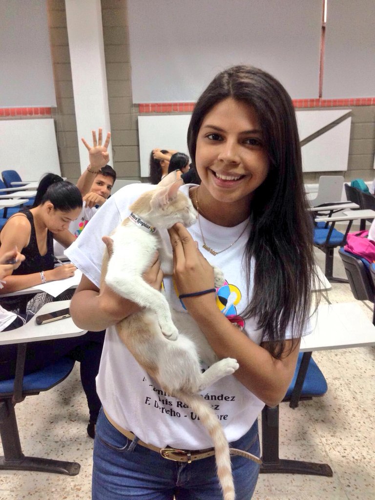 MUlibre's tweet photo. Manos limpias presentee en todas las causas de la universidad, unete! https://t.co/cmDAr5k3Eo