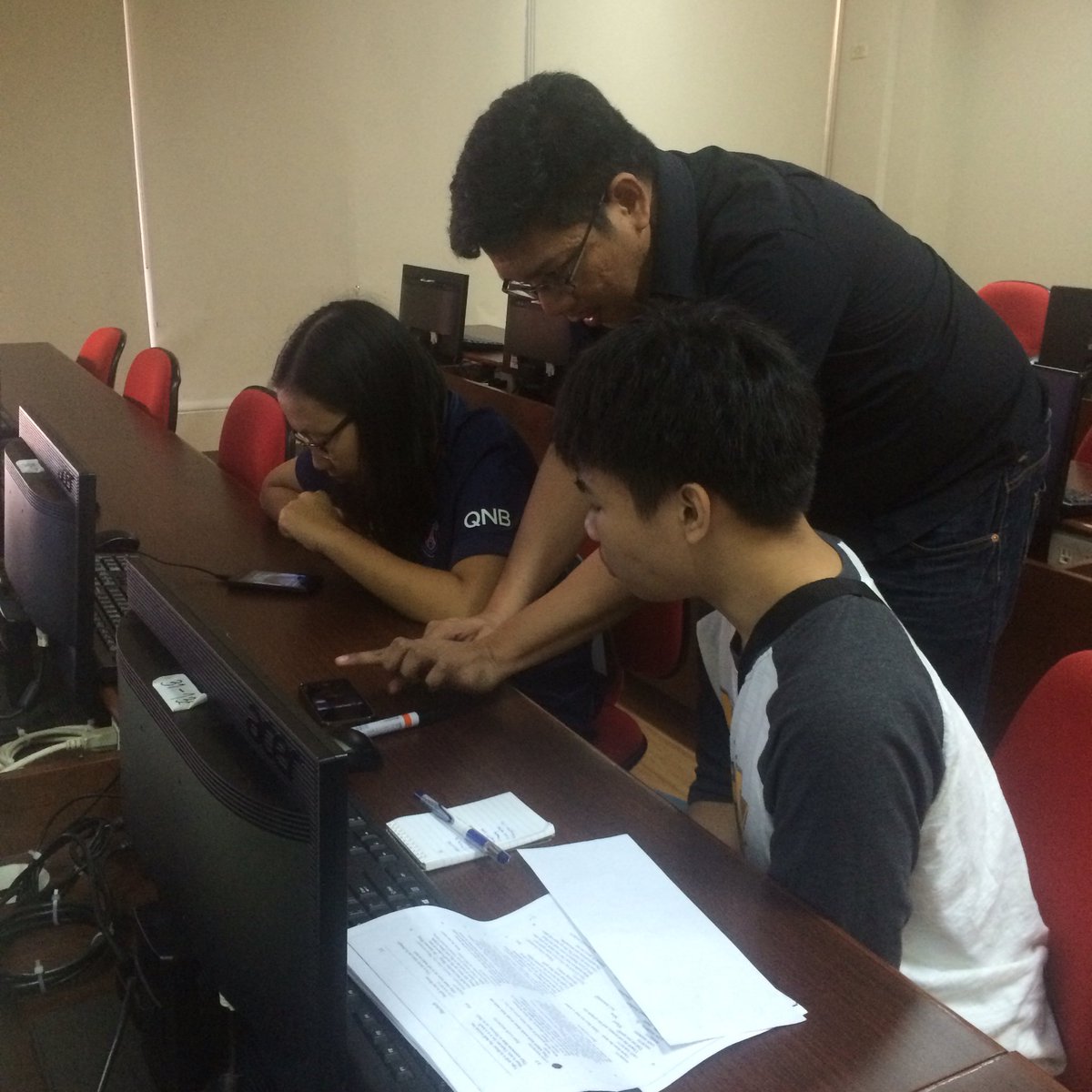 uapjmc's tweet photo. Mr. Christian Vallez sharing his knowledge on Photography to our future Information Technology students. #CampusDay https://t.co/0DrWEb9xW5