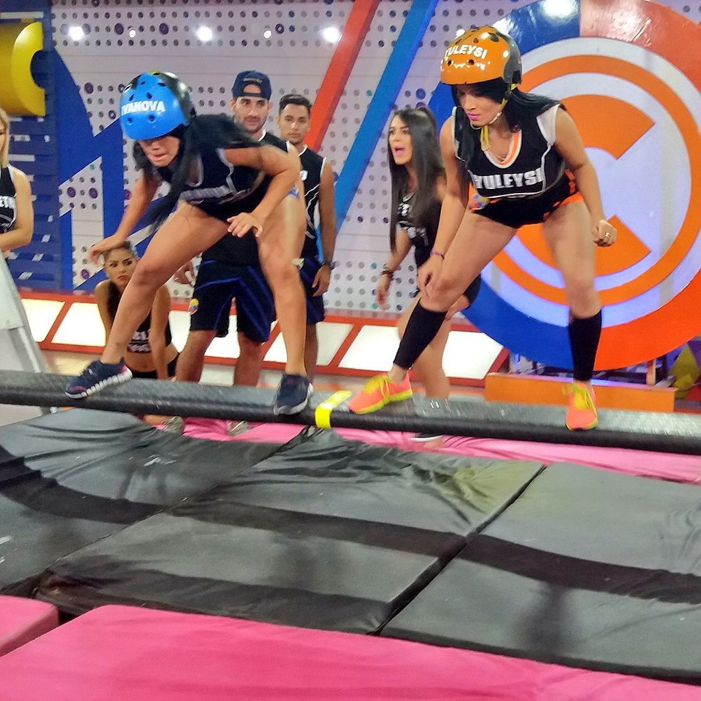 RTS_CombateEc's tweet photo. Es el turno de ¡Vai Ven! ¿Quién se salva de la nominación? #CombateLaytelateStyle https://t.co/GFjyotiUQG
