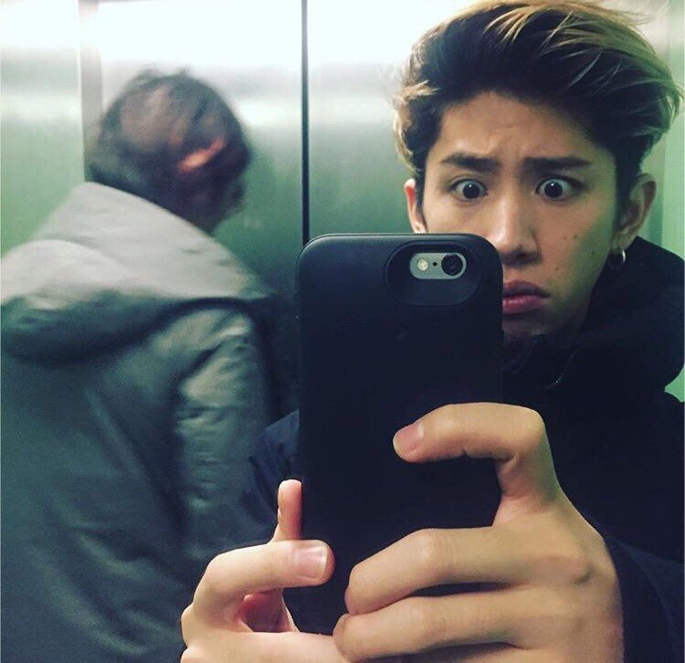 One Ok Rock Takaが使ってるこのiphoneケースなんてやつですか 買いたいんだけど分かんない 誰か知ってる人教えてください お願いします T Co Nkb3zdfjeu One Ok Rock Takaが使ってるこのiphoneケースなんてやつですか 買いたいんだけど分かんない 誰か知ってる人教えてください お願いします T Co Nkb3zdfjeu