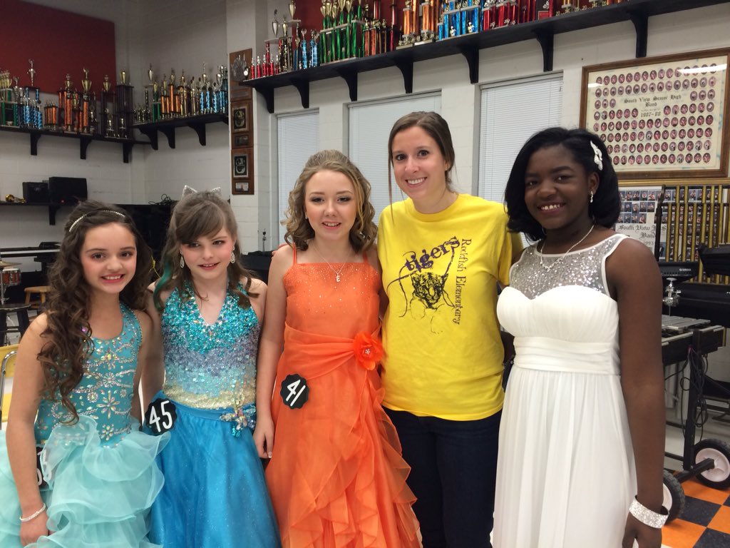 I may be biased but I think my girls are the most beautiful inside and out @RockfishTigers @rockfish5th