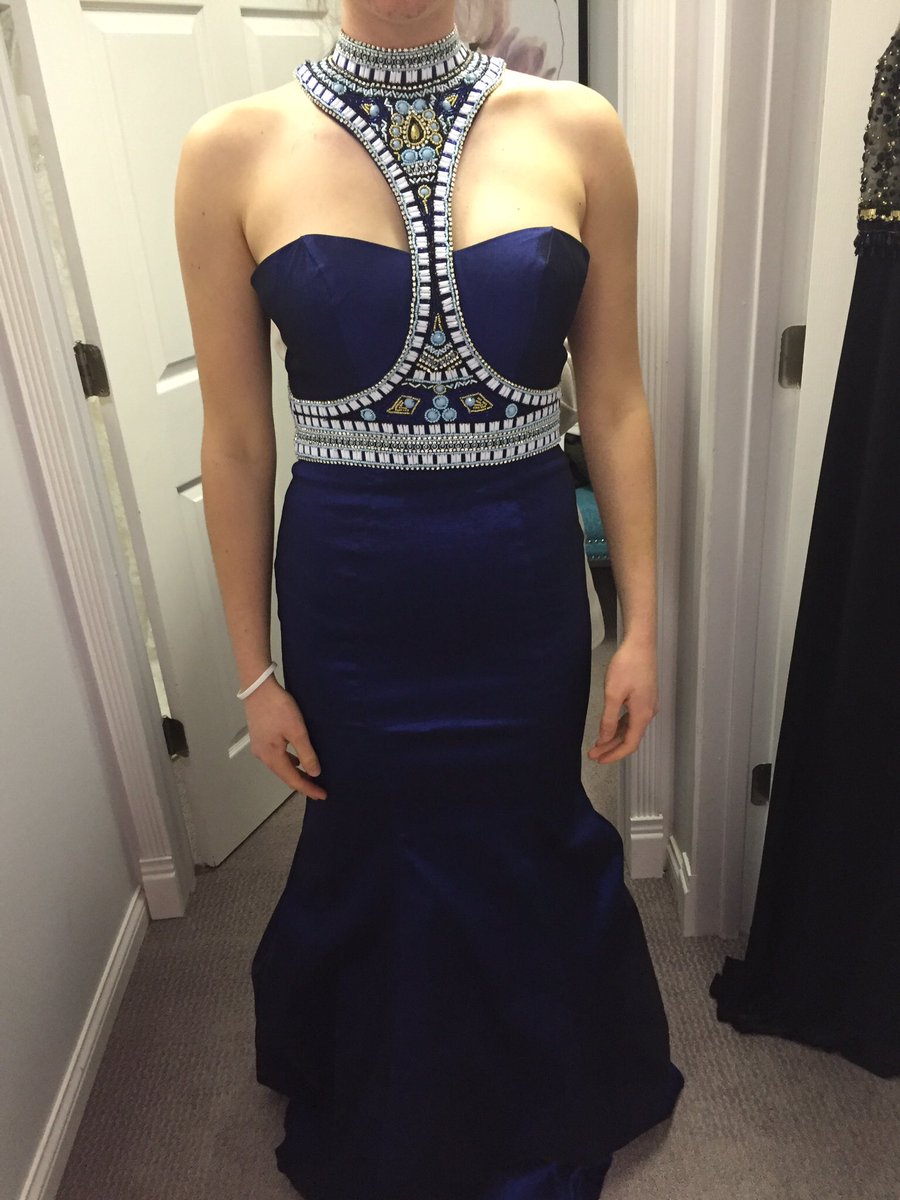 grettjohnson's tweet image. Selling this dress! DM me for more details! @Duluthdresses