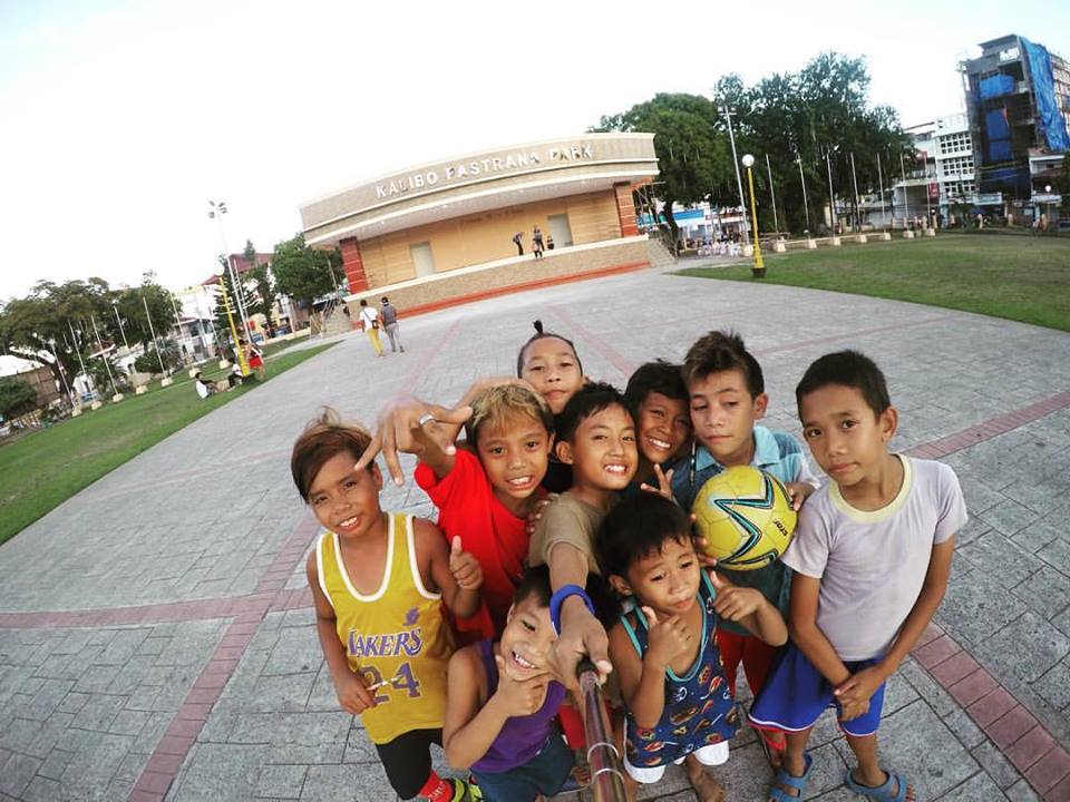CodJey's tweet photo. They are street children but I treat them as part of my FAMILY. ❤️⚽️
#VivaKaliboSakeros #FootballNeverStop #P1stGoal https://t.co/0HhNWRy73O