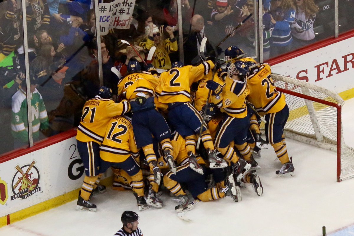 mnprospects's tweet photo. Trojans! Trojans! #TheTourney16 https://t.co/HVar4o3zRJ