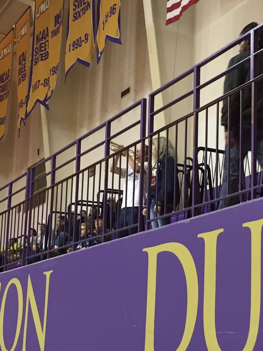 JohnChampeHS's tweet photo. Jericho pep band, best one at states @phillionce https://t.co/8ztxpykImD