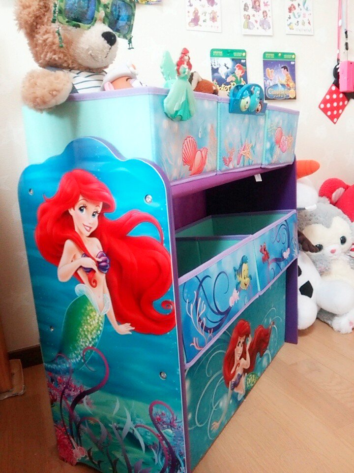 disney1010m's tweet photo. ストアで買ってきた😊💟
そろそろ破産....😭😂💦
でも可愛い💛💜💙 https://t.co/vxQiwnimA5
