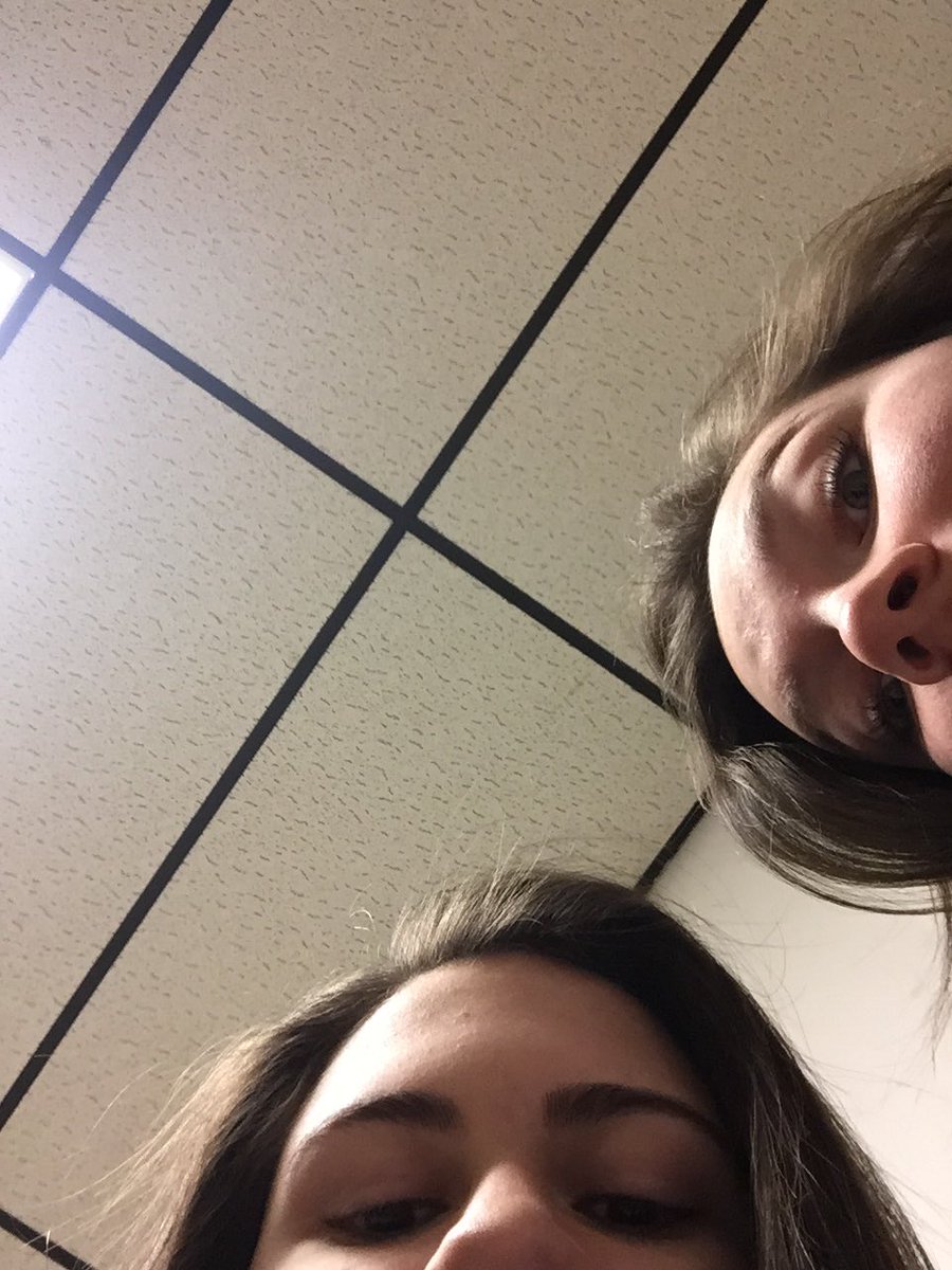 kaitlyyn_acord's tweet photo. HAPPY BDAY SWAG MASTER I'm happy u were birthed on this day sorry we don't have better pics😂 lub ya #foreheadpal https://t.co/MhnWoKxj81