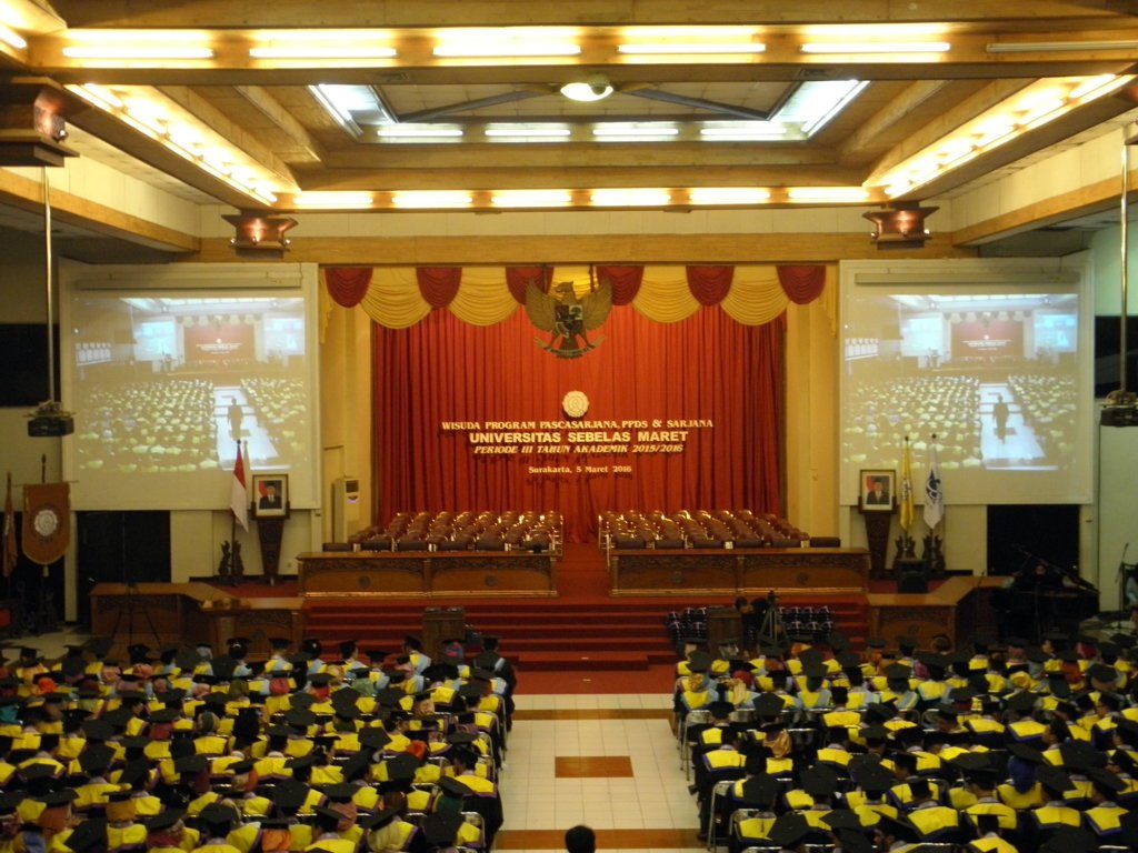 #wisudaUNS Selamat dan sukses bagi wisudawan/wisudawati UNS, Periode III Tahun Akademik 2015/2016 (5 Maret 2016)