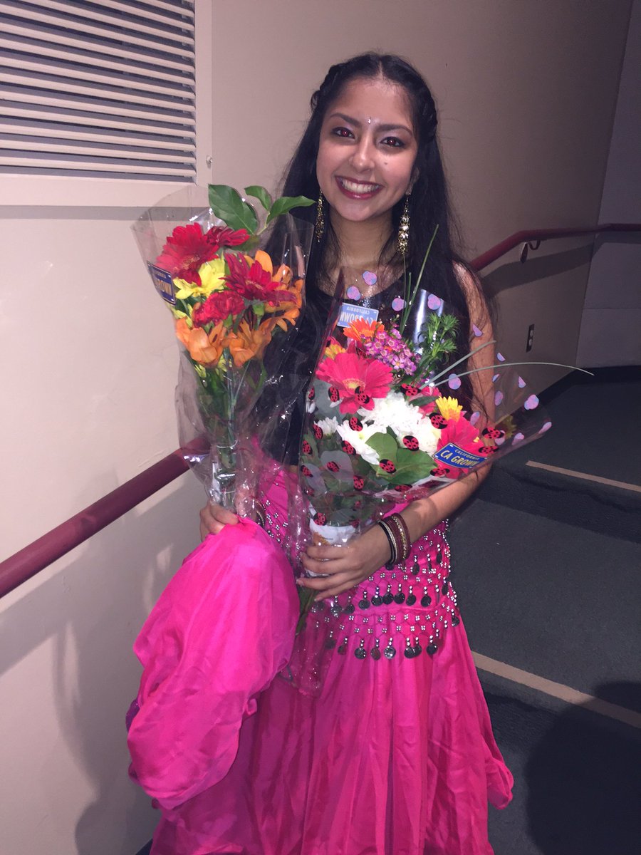 InteractNphs's tweet photo. Dance for Hope was so amazing tonight, thank you to all the volunteers and dancer (and a special s/o to Anissa)!❣💐 https://t.co/N7aSkCfnnb