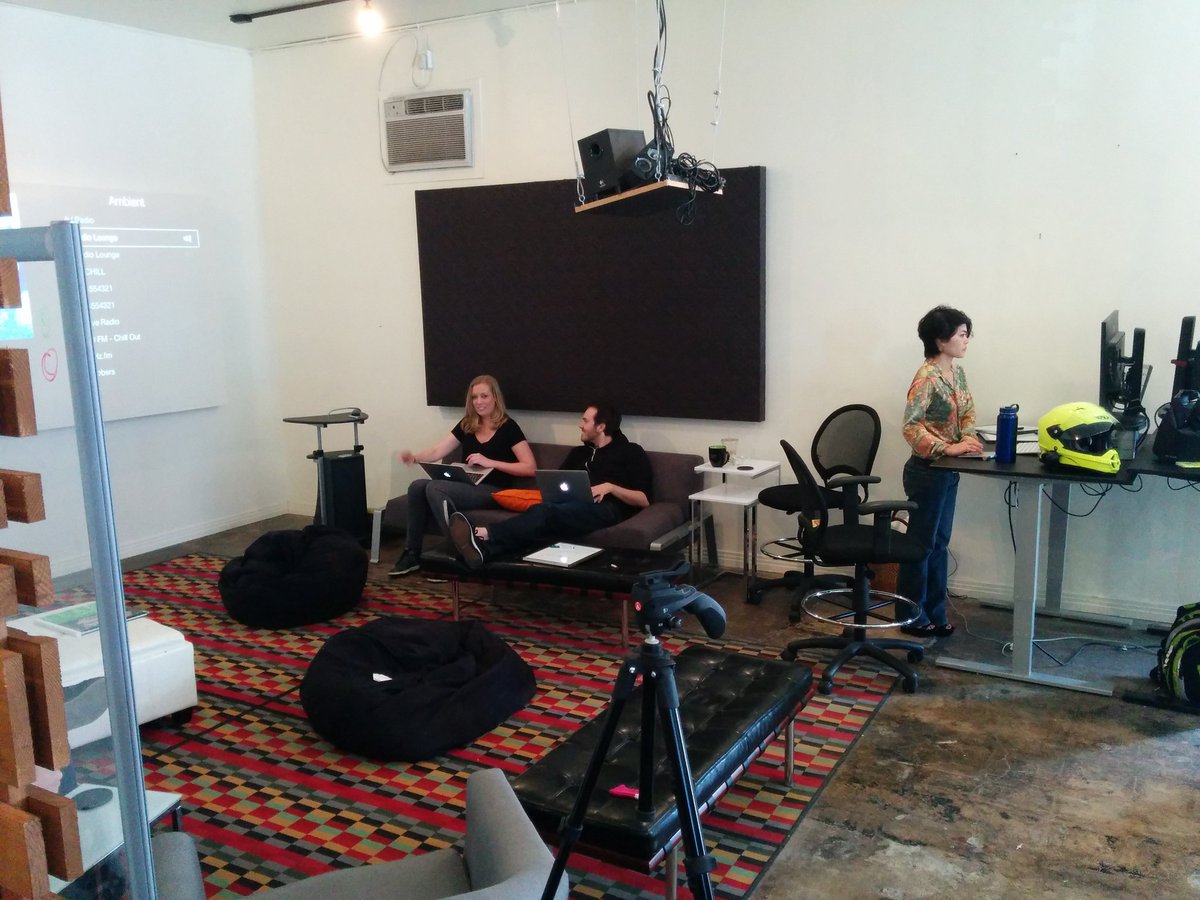 KimKoga's tweet image. Motivational white boarding. #TechTalk #codetry #nodejs #springcleaning @SDLEARN @verykg @RussellS