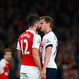 detikcom's tweet photo. London Utara 'Memanas' https://t.co/YMvgqnmVky via @detiksport https://t.co/o8ctv9X5N9