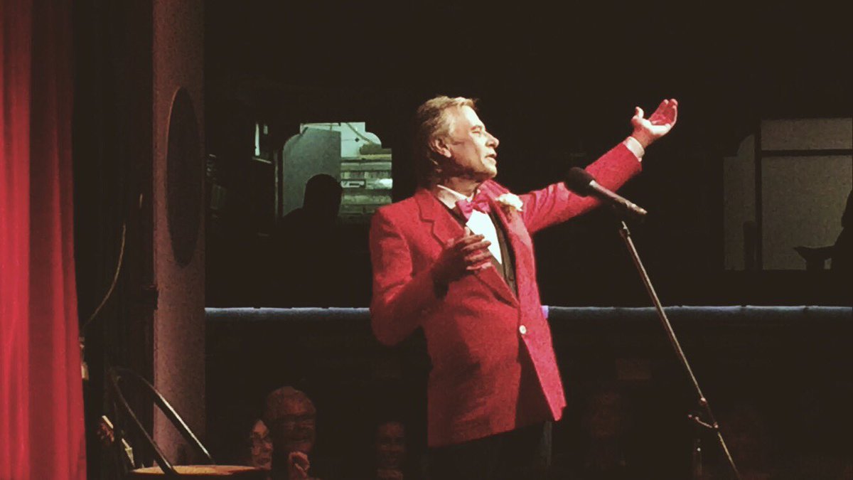 ENORME <a href="/ManoloVieira63/">Manolo Vieira</a> ayer en #LaChistera Todavía seguimos riéndonos! GRACIAS por una noche tan divertida!!