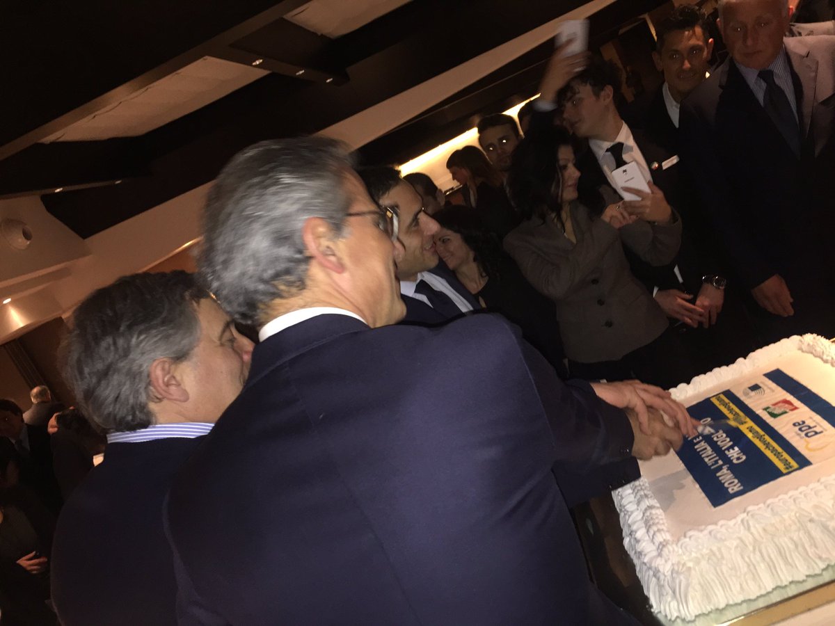 #entusiasmo #passione e #tenacia #forzaitaliagiovani #italiachevogliamo #europachevogliamo