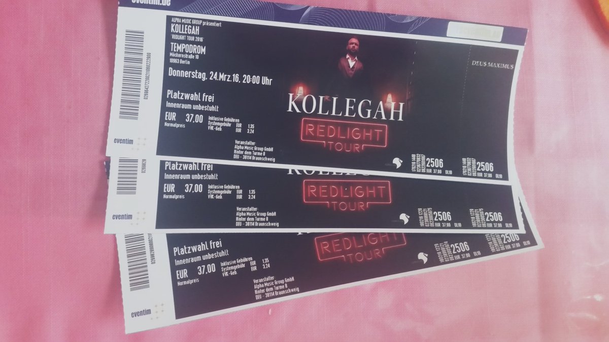 BFranziii's tweet photo. #Kollegah #DerBoss #RedlightTour #Berlin #Tempodrom ๐ https://t.co/anU7MVpMLY