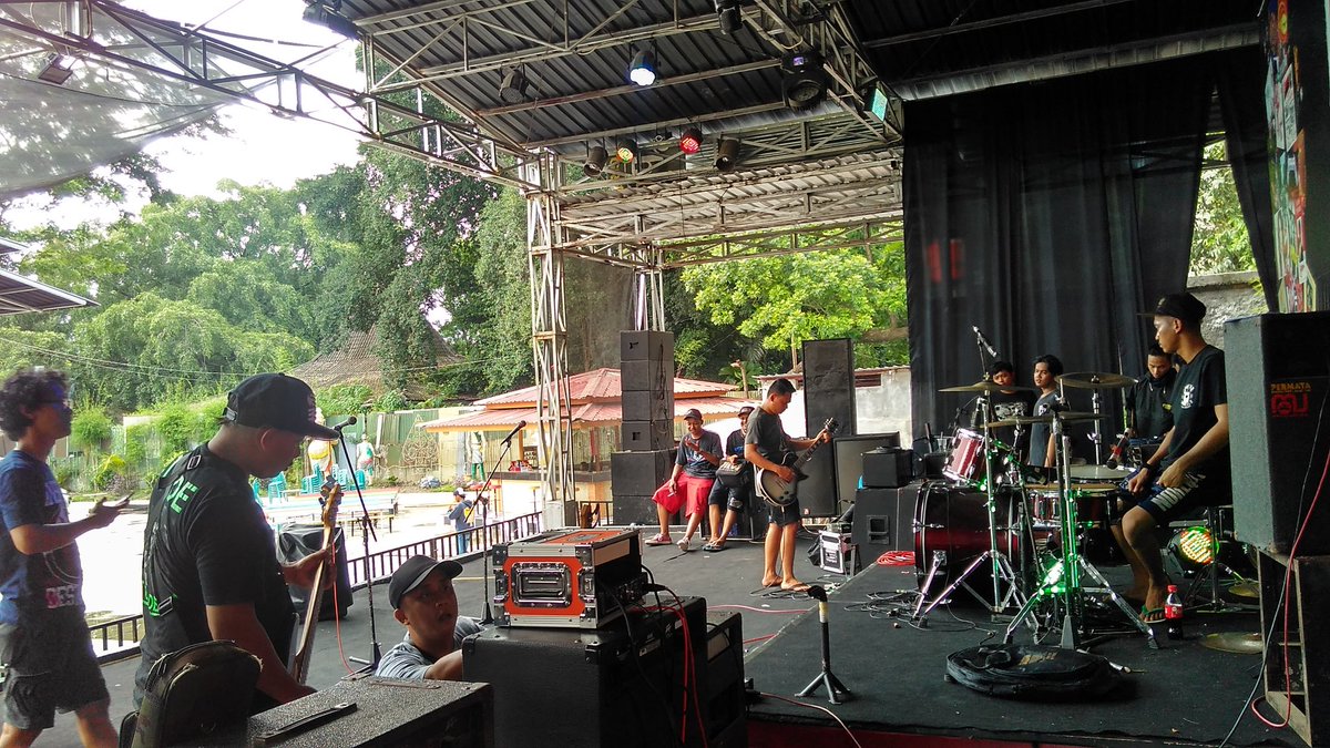 soundcheck..#stridewildworldtour2016