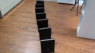 시노사비 드로잉북 B5
sinosabi.net/355151
계속 판매중이에요!

★리트윗 해주신분들중 한분께 B+급(표지스크래치등) 6권(!)을 보내드립니다!