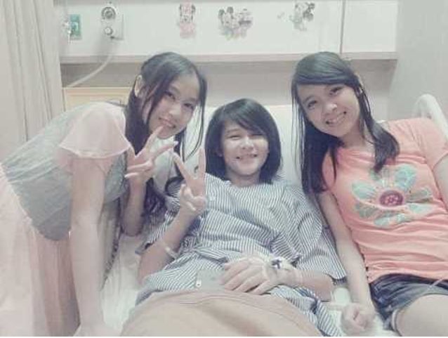 happy birthday @M_GraceJKT48 sehat terus ya makin semngt di jeketinya makin kompak bareng team T nya #SweetCIM17day