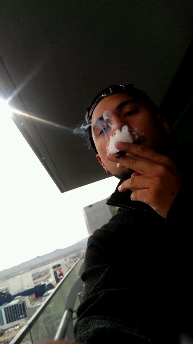 PfromTCBV's tweet photo. Smokin good in #vegas #55thfloor #CosmopolitanLV https://t.co/vSxyTqHin5