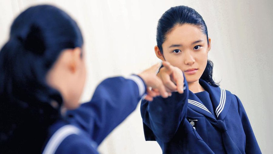 藤野涼子 大河 経歴とかわいい画像 高校や大学 英語についても 舜の碧い引出し