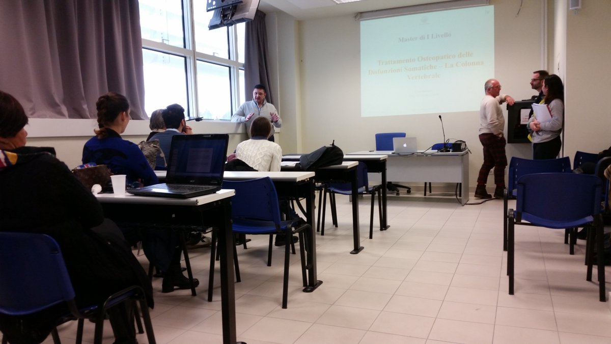 Atsai_ROI's tweet photo. #atsai #master #trattamentoosteopaticodelledisfunzionisomatiche #lacolonnavertebrale #osteopatia #unifg https://t.co/Y8oJT6RD1R