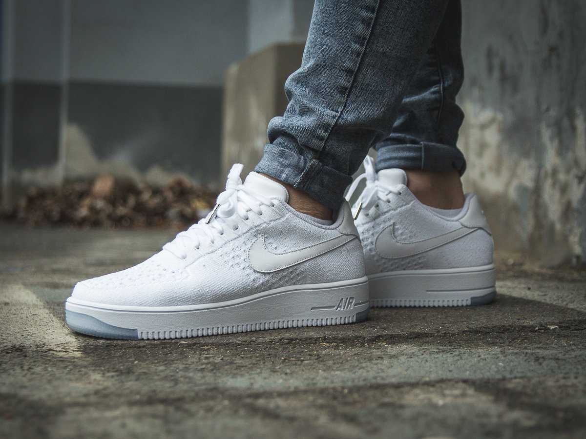 air force 1 flyknit low white