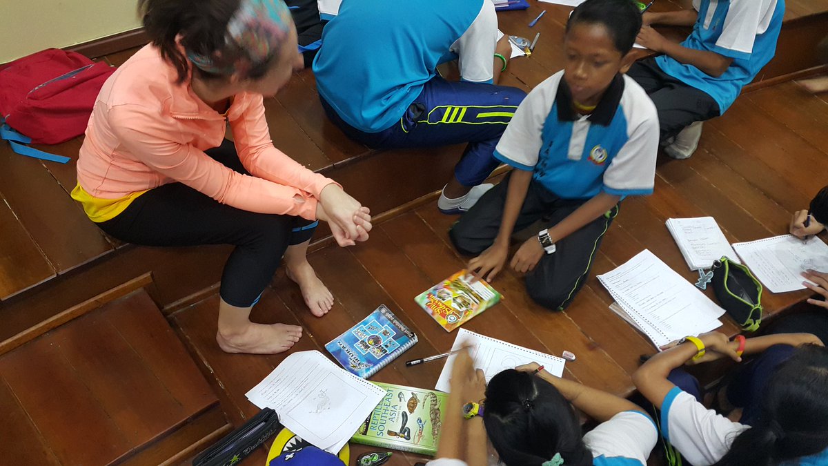 Gumal's tweet photo. Artwork wth #English&amp;Conservation,  #Fulbright ETA, at Matang,Swak @TheWCS @Janeleemcc @alenamurang_art @usembassykl https://t.co/HfjwpLhGiM